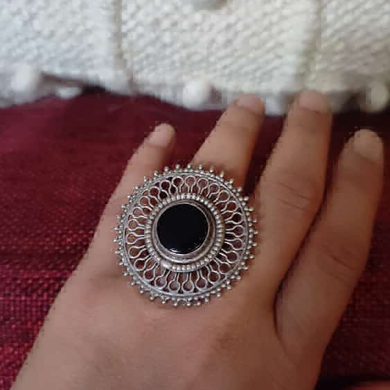 Black Onyx Jaali Work Ring